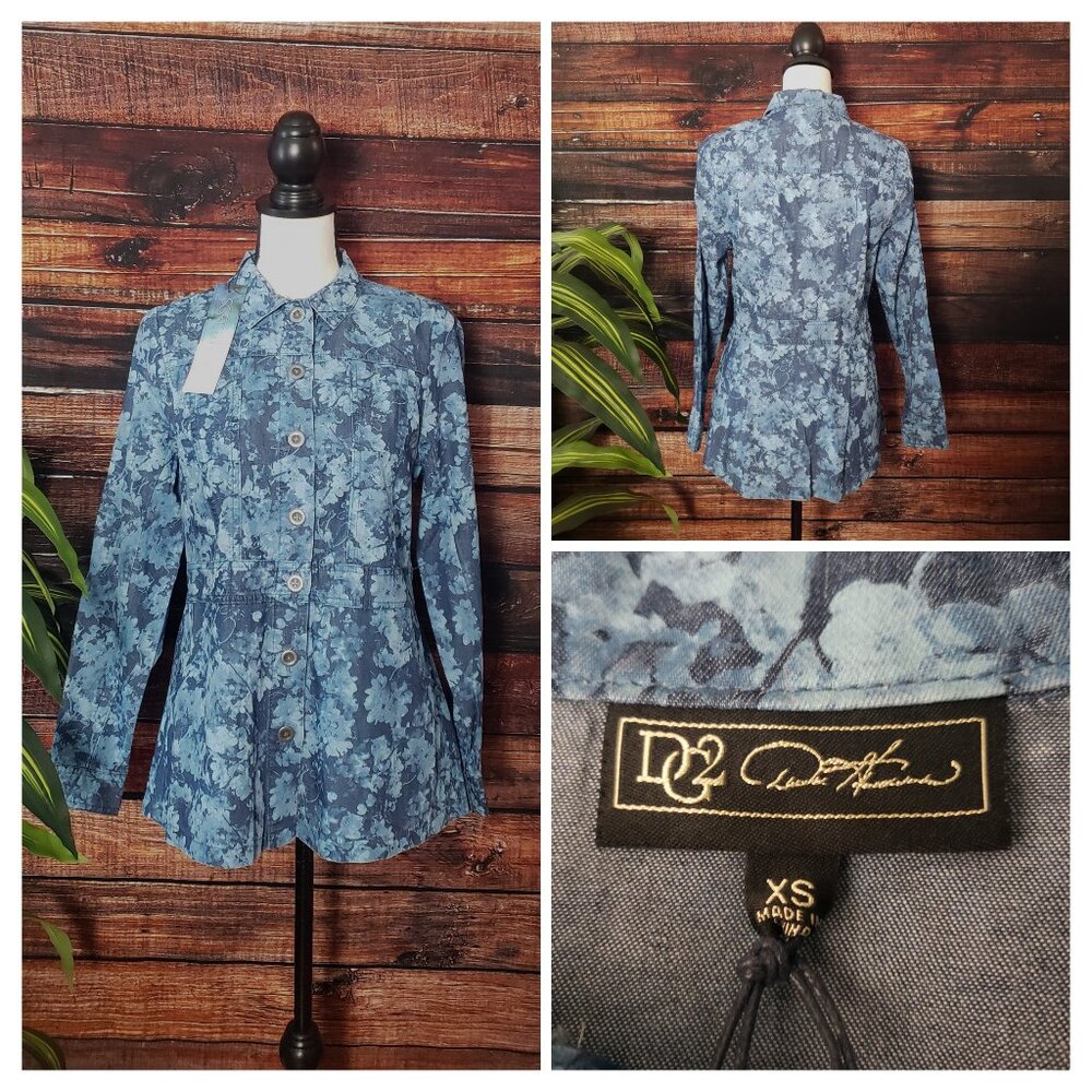NWT DG2 Diane Gilman Tunic Top XS Softcell Blue Floral Pockets Button Front